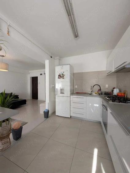 Apartament cu 2 camere semidecomandat în Florești