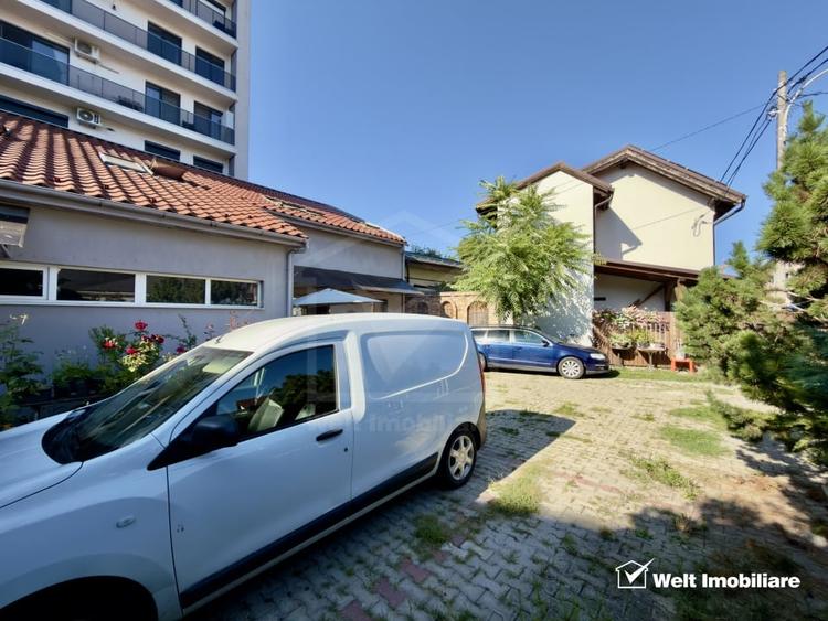 Casă individuală cu 5 camere cu Canalizare în Central