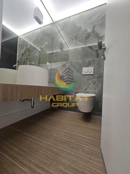 Apartament cu 4 camere decomandat în Pipera