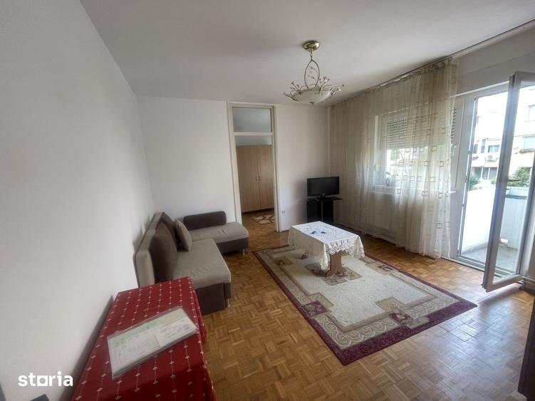 Ap 3 camere etaj 1 str Miraslau zona CEDONIA 330 euro - 2