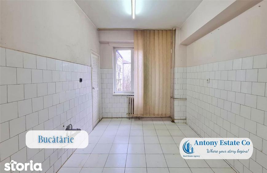 Apartament cu 3 camere decomandat în Central