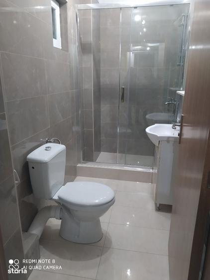 Apartament cu 3 camere decomandat în Podgoria