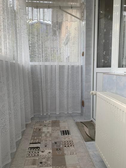 Apartament cu 3 camere decomandat în Caracal