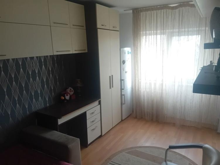 Garsoniera Piata Maratei 22mp etaj 3 renovata mobilata termopan termoizolata - 6