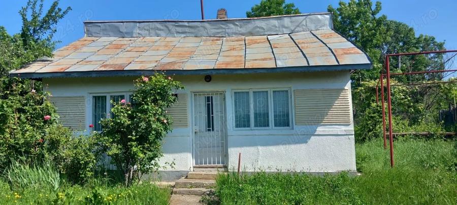 Casa de vanzare 1400mp - 1