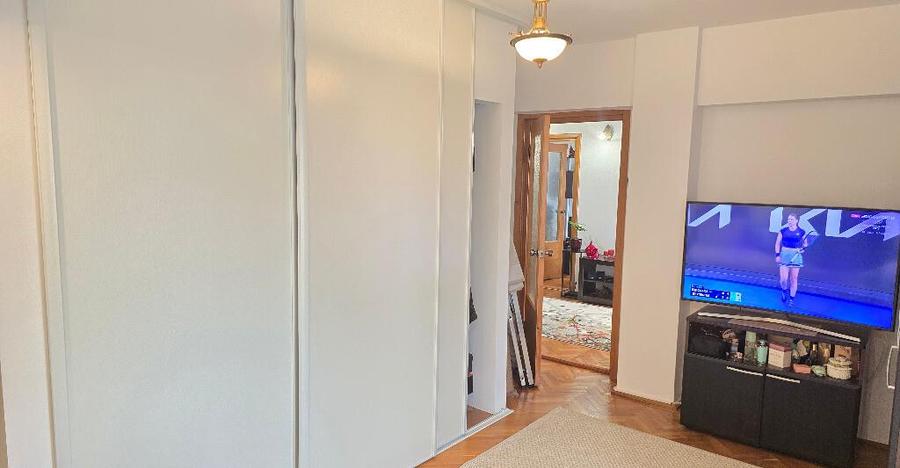 Vand apartament 3 cam. Deva, etaj 1, bloc din anul 2000, 157 mp, BOXA - 11