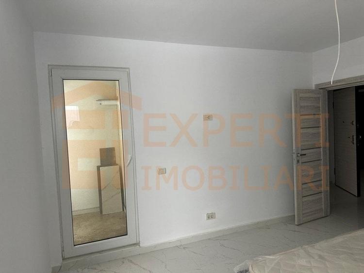 Garsoniera finisata Mamaia Nord, la 30 m de promenada - 12