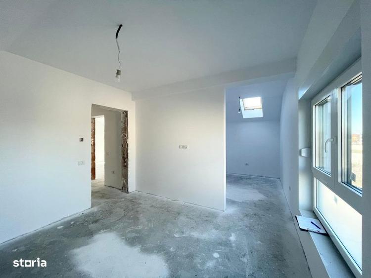 Duplex 4 camere despartit prin scara Central Mosnita Veche - 5