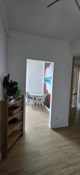 Garsoniera decomandata, 38 mp utili, balcon 7 mp, zona Calea Bucuresti - 5