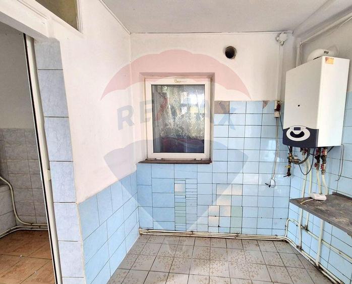 Casa de vanzare pretabila locuinta sau afacere | 13 Septe... - 3