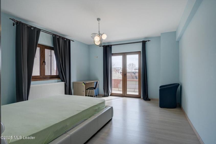 Vila Impresionanta in Tunari - Spatiu, Confort si Eleganta! - 13