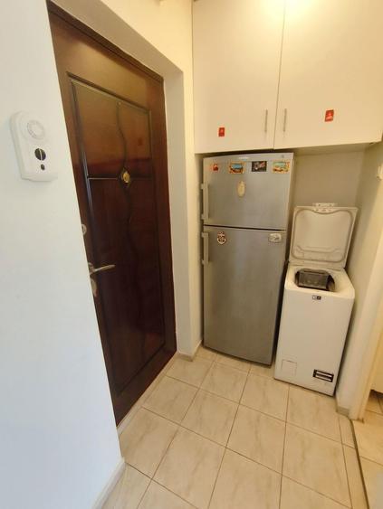 Vand garsoniera 30m2 la parter zona Afi 6 Vanator!i - 4