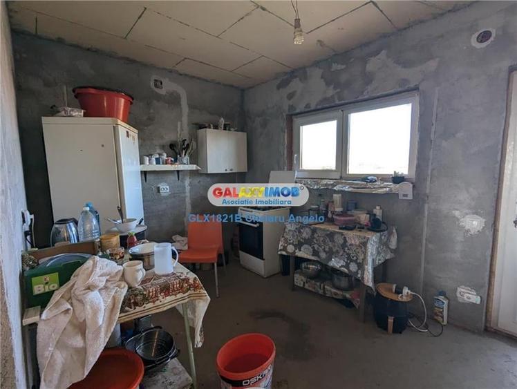 Adunatii Copaceni vila P+1 ,5 camere,suprafata 165 mp, teren 1300 mp - 3