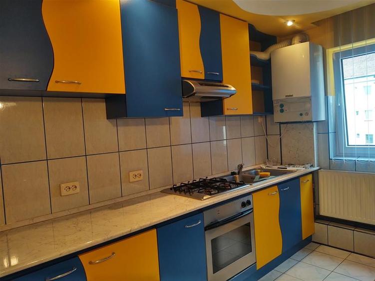 Apartament 3 camere decomandat balcon - Strand - 6