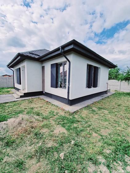 Propietar vand casa 3 camere pod decent pentru depozitare plus beci. acces la bulevard 70m