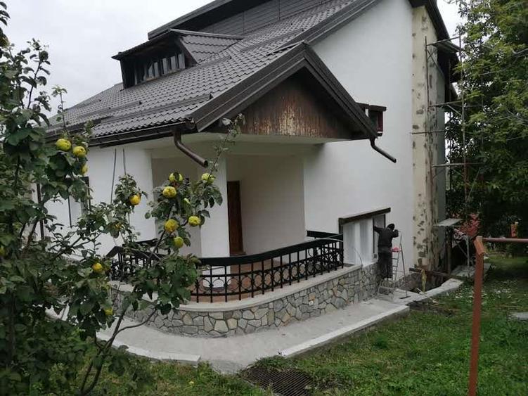 Vila cu gradina, foisor, teren 1.029 mp si aer de Breaza! - 2