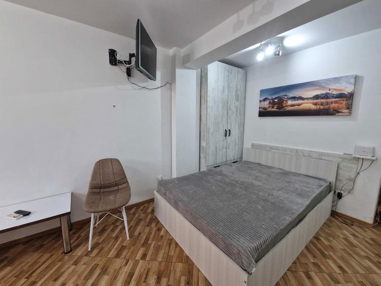 Proprietar vand garsoniera / studio Eroii Revolutiei mobilat si utilat - 7