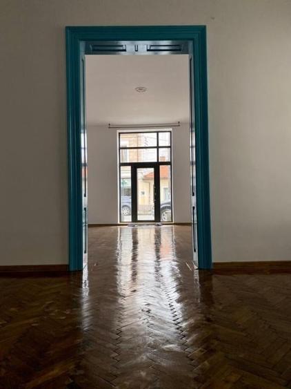 Spatiu Comercia alimentatie publical, 320 MP, zona Podul Traian - 2