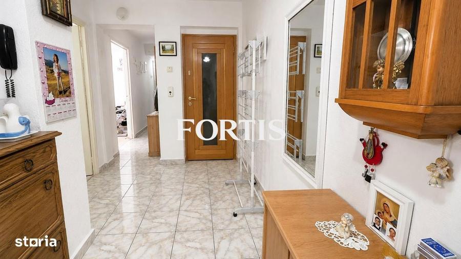 Apartament de vanzare 65mp utili in Fagaras, zona 1 Decembrie - 6