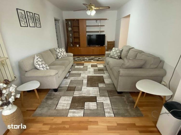 Apartament cu 3 camere în Tomis I
