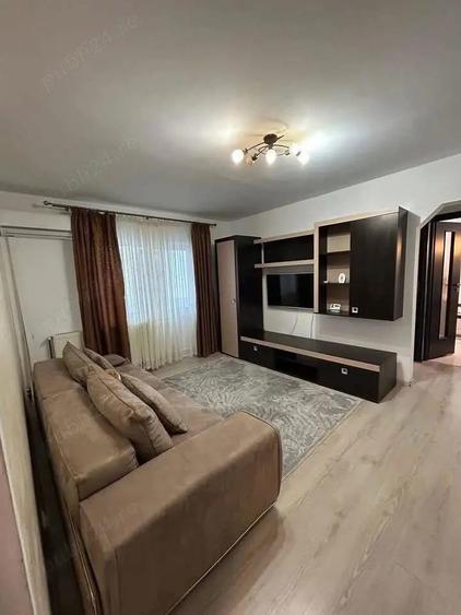 De inchiriat apartament cu 2 camere cu balcon, etaj 3, mobilat ?i utilat 1.250lei luna - 3