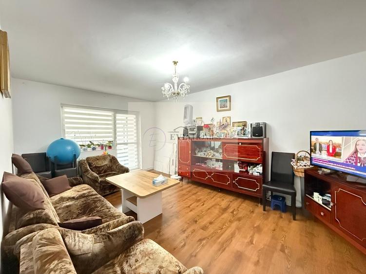 4 camere/Etaj 1/Zona Dâmboviței - 1