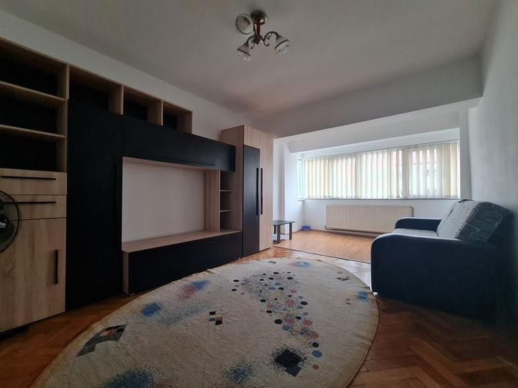 Inchiriez garsoniera zona stadion - 3