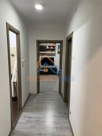 Apartament de vanzare cu 2 camere, zona Salajan - Metrou 1 Decembrie 1918 - 7