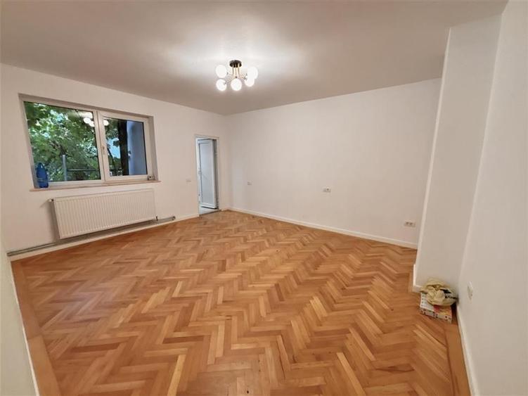 Casa 5 camere | Curte | Renovata 2025 | Codrul Cosminului - 3