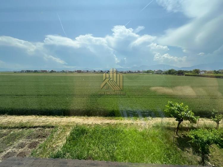 Apartament cu 2 camere, curte privata si pod generos - 10