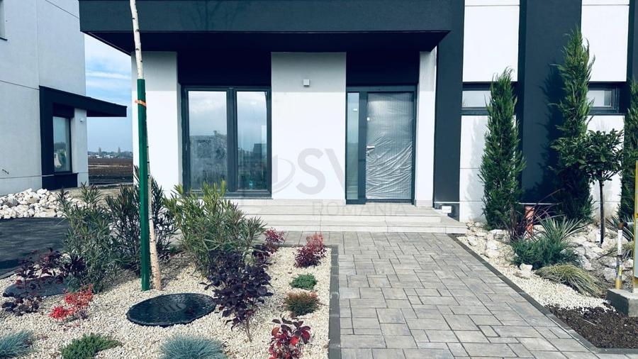 REV2005335 Vila cu panouri solare in complex rezidential - 2