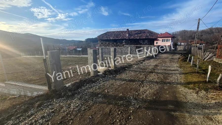 Teren de vanzare in comuna Baicule?ti, sat Tutana, jude? Arge?. - 12