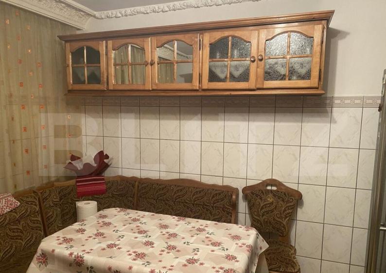 Casa de vanzare, cu 7 camere, 480 mp, zona Bd. Bucovina - 2