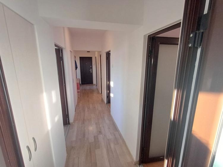 Vanzare 3 camere-Imobiliare MAXICONFORT - 4