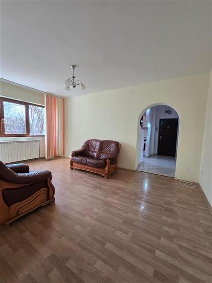 Oferta RARA - 1001 articole, 3 camere decomandat, 2 balcoane, liber - 1