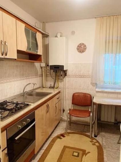 De inchiriat apartament 2 camere semidecomandat Universitate - 2