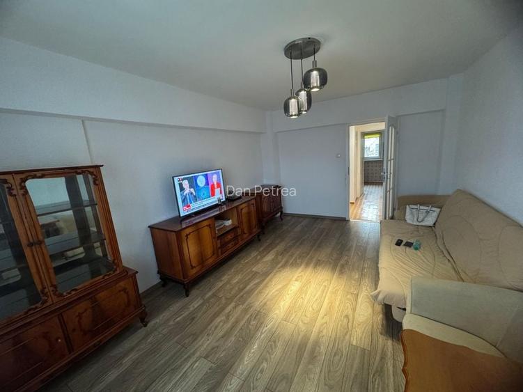 Apartament 3 camare Titulescu 121