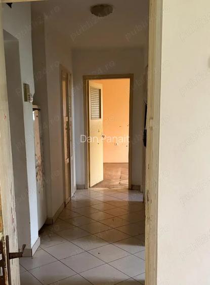 Apartament 3 camere Bdul T Vladimirescu, zona farmacia Rosmarin