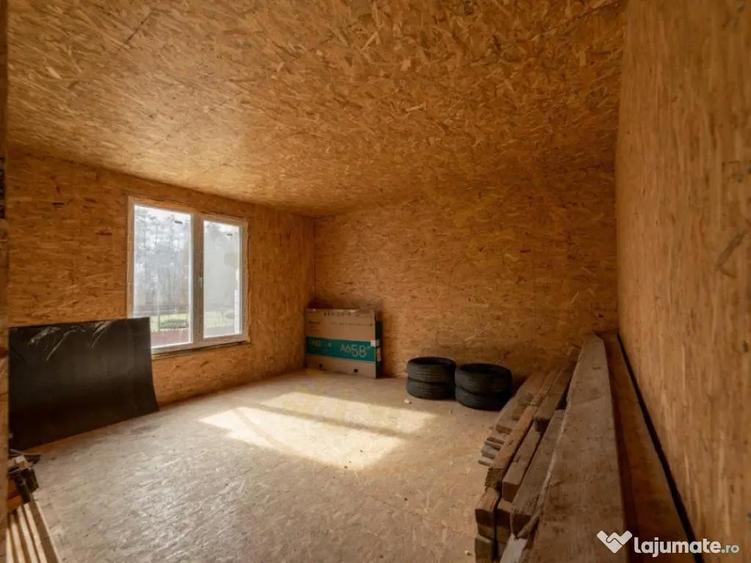 Casa moderna cu 5 camere intr-o zona lini?tita de deal - 3