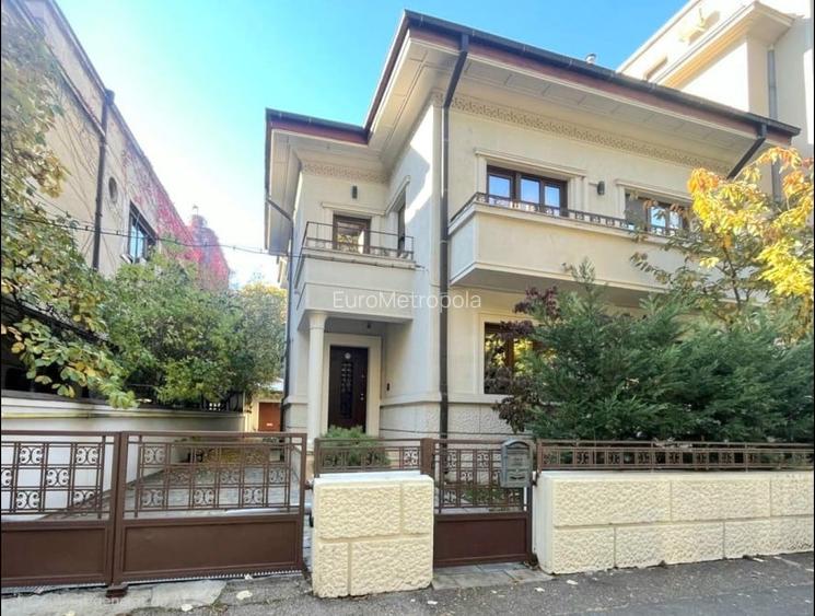 Vila D+P+E+M Kiseleff