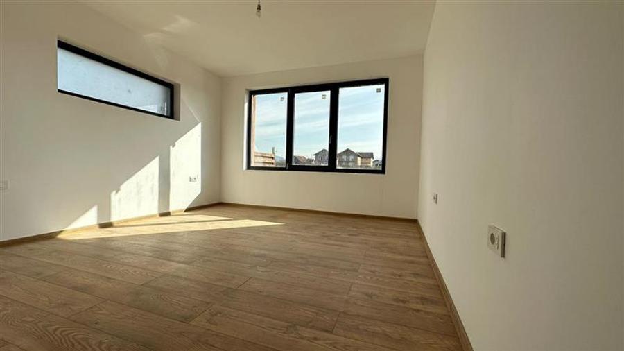 Casă individuală cu 4 camere cu Teren 500 Mp în Tărlungeni