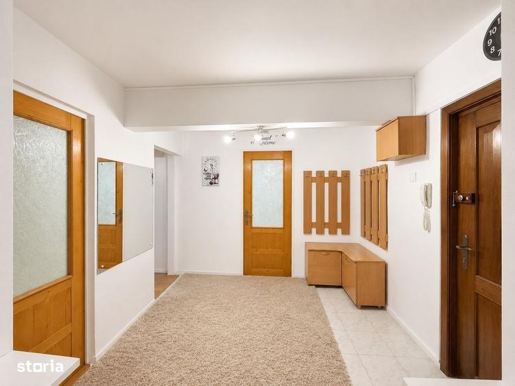 Apartament cu 3 camere în Iosia