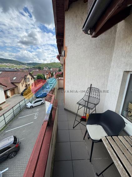 Apartament cu 3 camere decomandat, mobilat în Florești