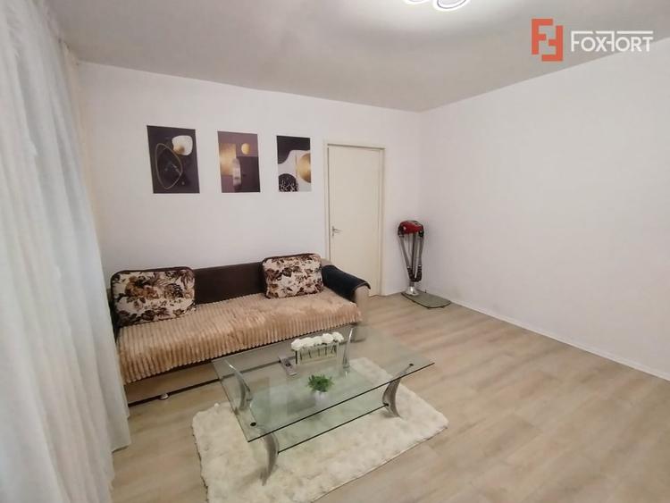 Apartament cu 2 camere semidecomandat, mobilat în Girocului
