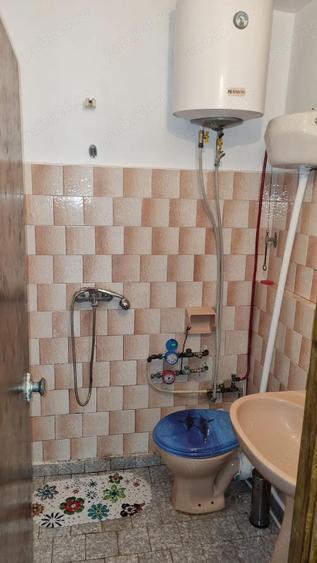 Inchiriez garsoniera - 4