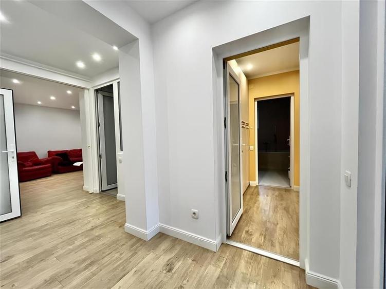 Apartament Decomandat Central cu 3 Camere potrivit unei S.C. - 5