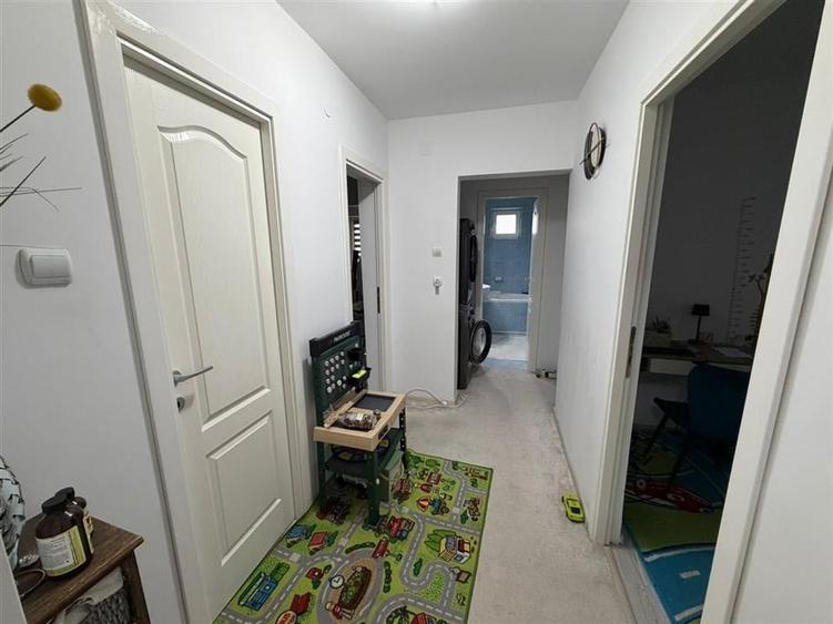Apartament 4 camere, 82mp, zona Centrala - Pompieri, etaj 3 din 4 - 5