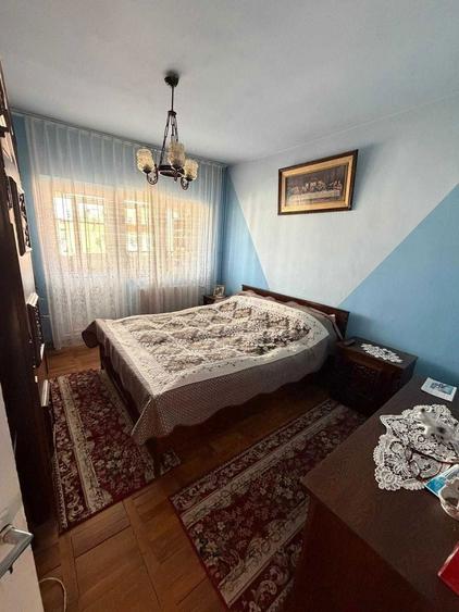 De vanzare apartament cu 3 camere mobilat in centrul Municipiului Targoviste - 115.000 euro - 6