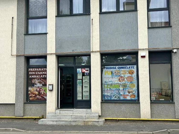Magazin de Vanzare - 4