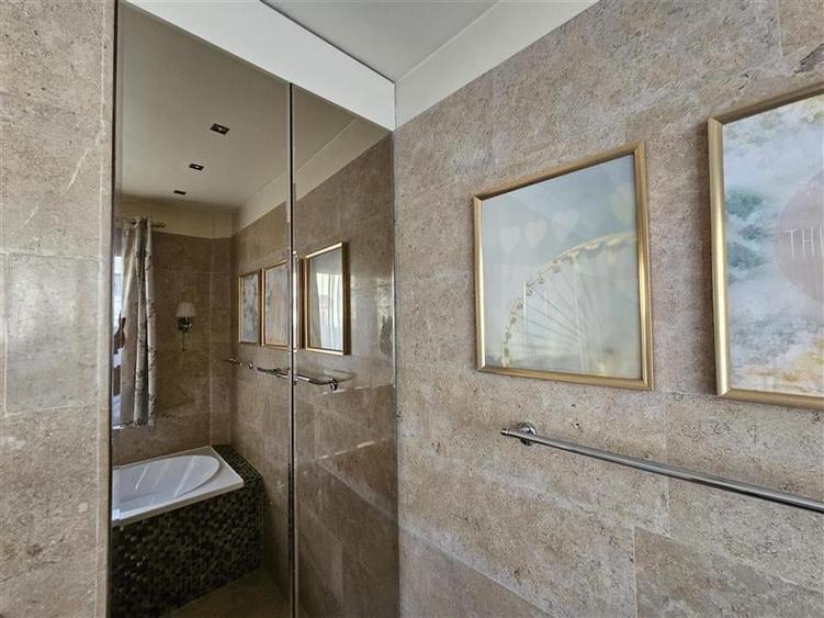 4 cam floreasca, plus 1 cam mansarda(birou), in vila, curte, garaj - 15